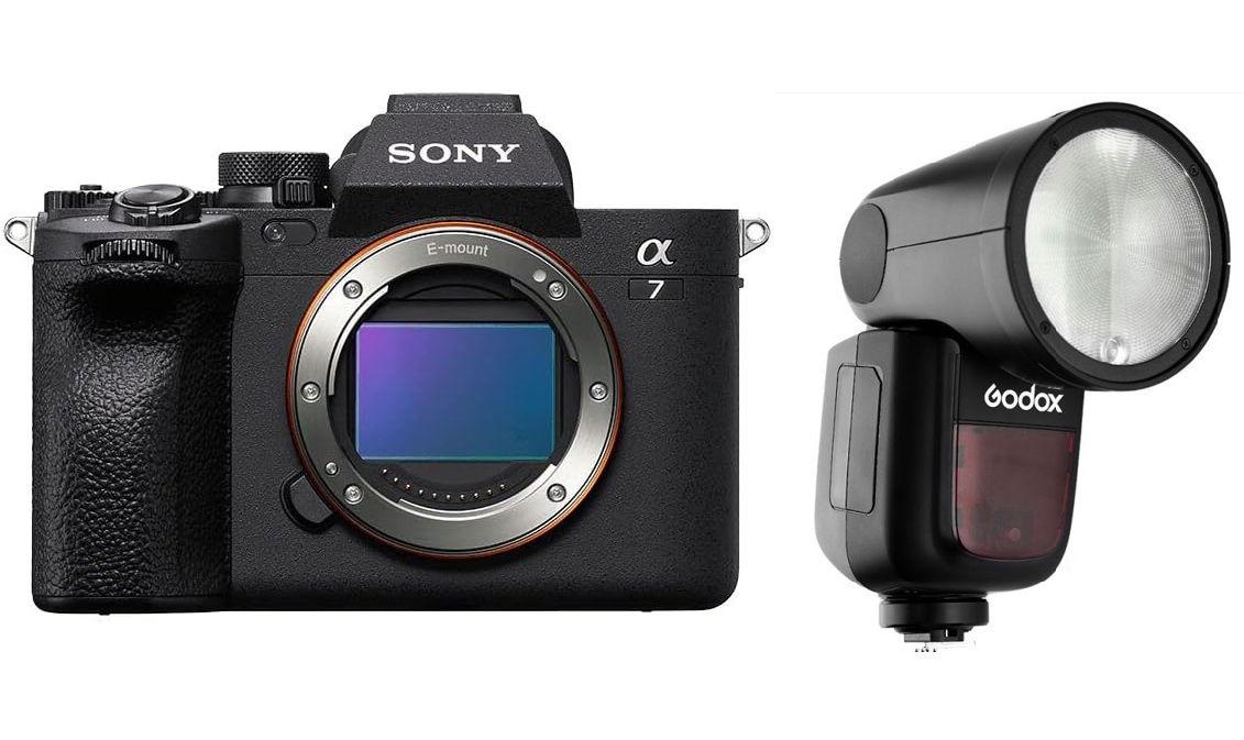 كاميرا Sony Alpha 7 IV الهجينة ذات الإطار الكامل (ILCE-7M4) + هدية مجانية مصباح Godox TTL LI-ION الدائري لكاميرا Sony (V1S)